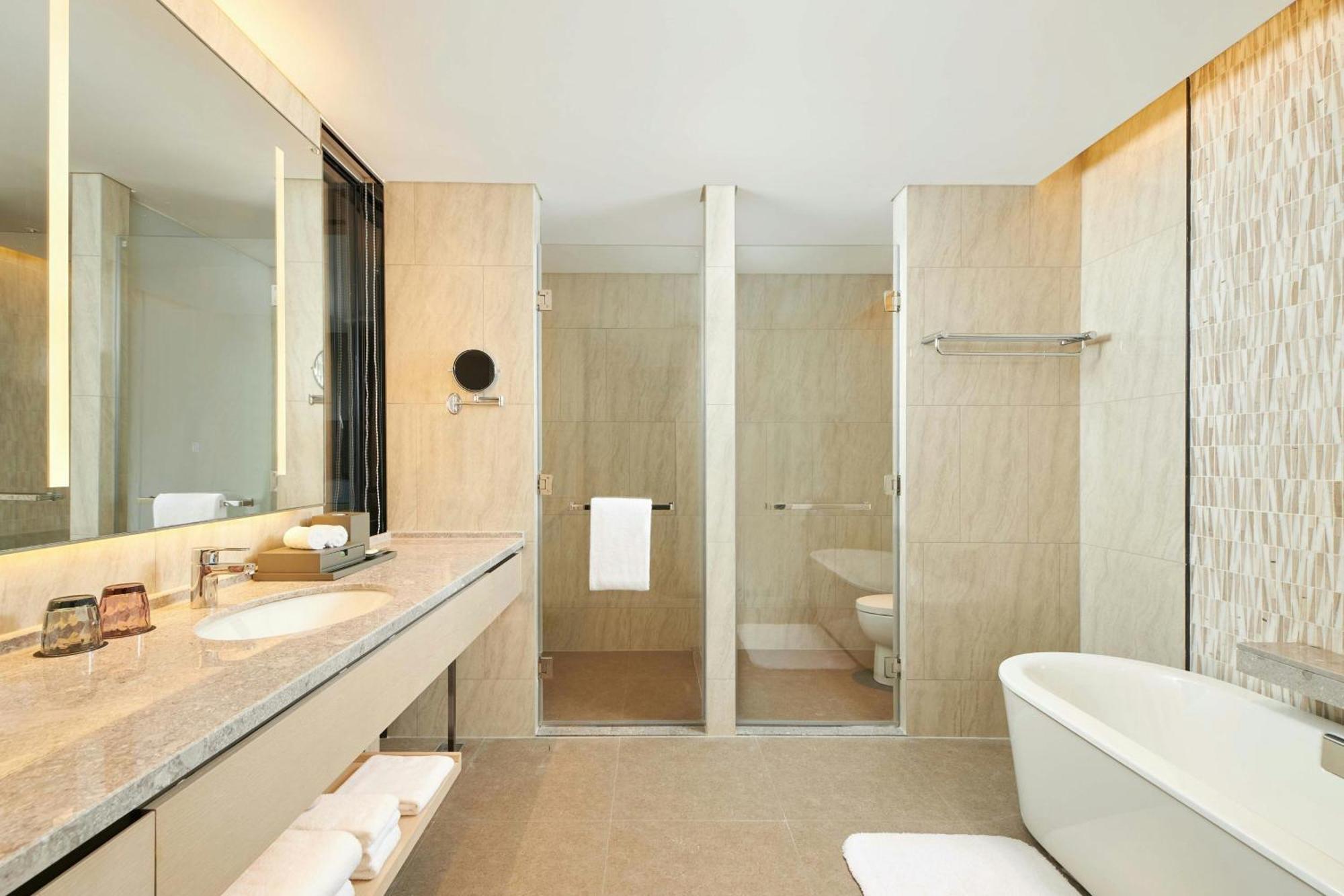 Courtyard By Marriott Changchun Exterior photo